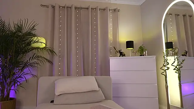 Tinydoll XO online show from 27, 4, 2026