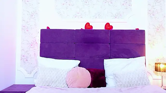 EvelinHill online show from 4, 3, 2026