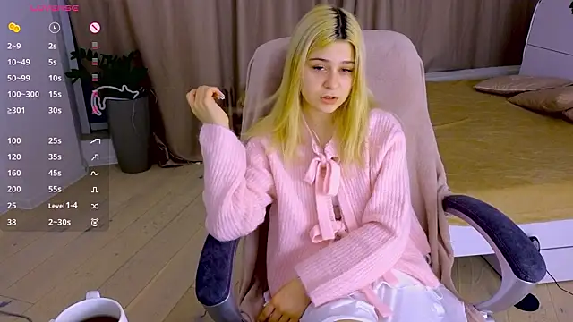 ApheliaStar online show from 5, 2, 2026