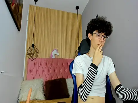 Snapshot of Syriussz chatting on 9, 2, 2026 Syriussz online show from 9, 2, 2026