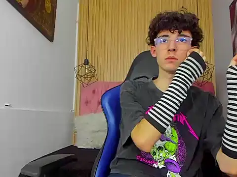 Snapshot of Syriussz chatting on 2, 3, 2026 Syriussz online show from 2, 3, 2026