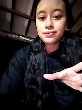 l0lita emi online show from 23, 4, 2026