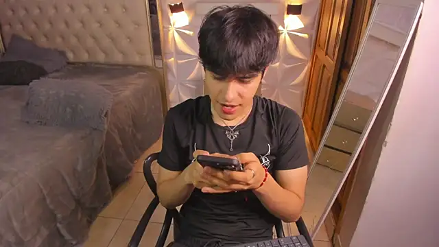 IamJuanJoc online show from 10, 4, 2026