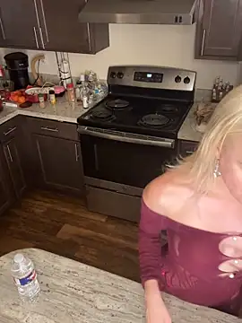 blondebunny999 999 online show from 7, 5, 2026