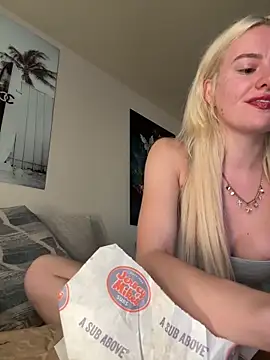 blondebunny999 999 online show from 8, 5, 2026