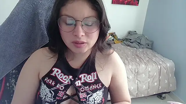 Snapshot of yessica_gomez01 chatting on 11, 1, 2026 yessica gomez01 online show from 11, 1, 2026