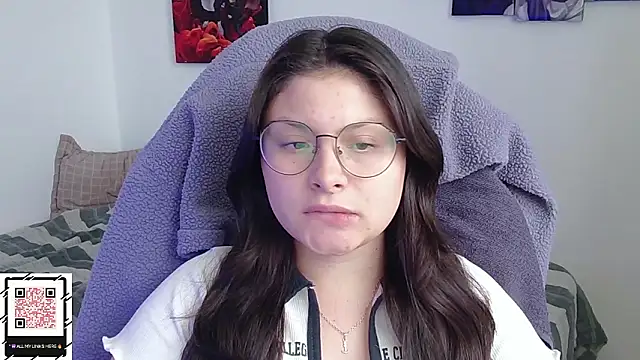 Snapshot of yessica_gomez01 chatting on 12, 3, 2026 yessica gomez01 online show from 12, 3, 2026