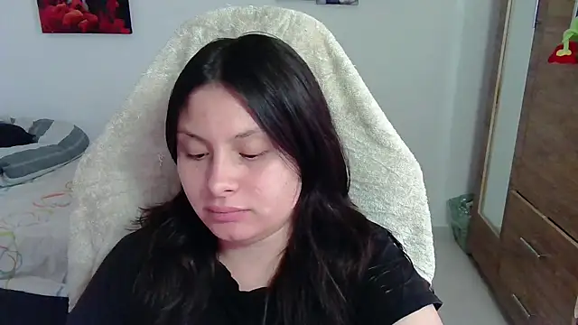 Snapshot of yessica_gomez01 chatting on 11, 5, 2026 yessica gomez01 online show from 11, 5, 2026