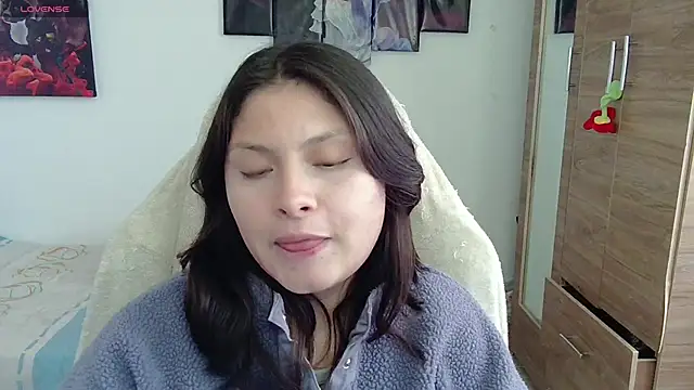 Snapshot of yessica_gomez01 chatting on 1, 6, 2026 yessica gomez01 online show from 1, 6, 2026