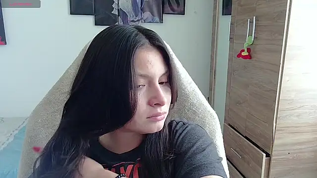 Snapshot of yessica_gomez01 chatting on 2, 6, 2026 yessica gomez01 online show from 2, 6, 2026