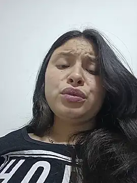 yessica gomez01 online show from 2, 7, 2026