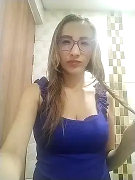 chloe bitelly  online show from 11, 4, 2026