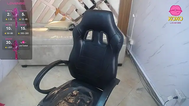 Clhoe b online show from 15, 4, 2026