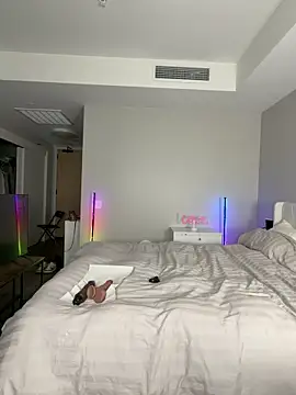 juliasweettits online show from 1, 3, 2026