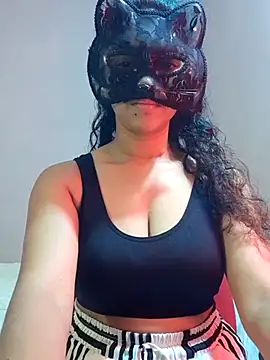 cutehotwife online show from 20, 4, 2026