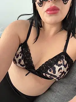 melissiaayzem online show from 16, 4, 2026