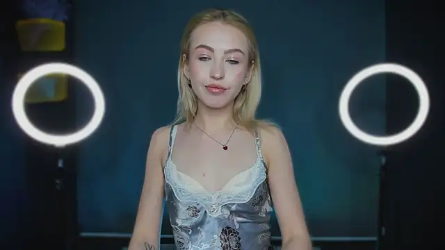 Moon Silk online show from 13, 1, 2026