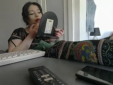 MaddyAllure online show from 26, 4, 2026