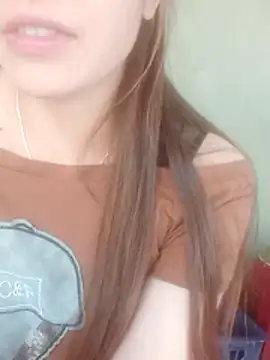 jjennyyy online show from 11, 4, 2026