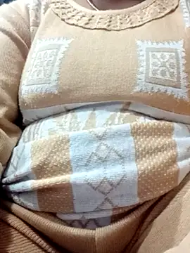 Snapshot of Annubhabhi143 chatting on 2, 2, 2026 Annubhabhi143 online show from 2, 2, 2026