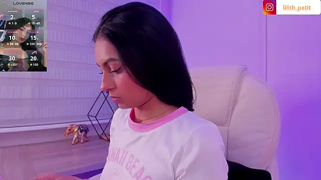 lilith petit  online show from 25, 4, 2026