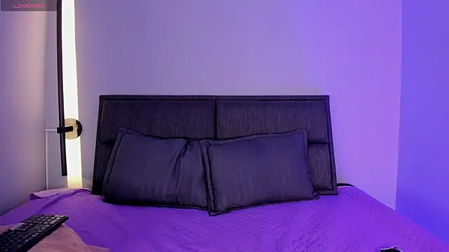 lilith petit  online show from 30, 5, 2026