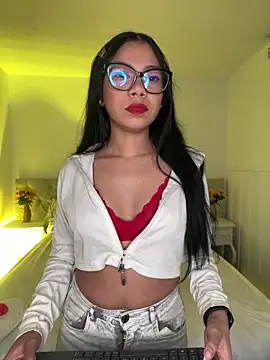 Little Lexyy online show from 11, 6, 2026