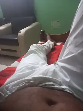 Snapshot of deshi9inch9 chatting on 12, 6, 2026 deshi9inch9 online show from 12, 6, 2026