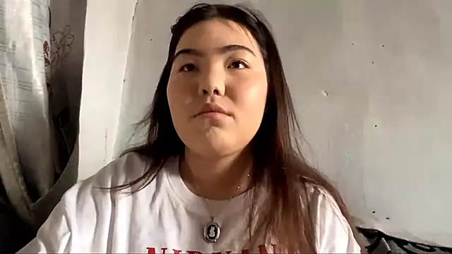 MollyAsian online show from 12, 1, 2026