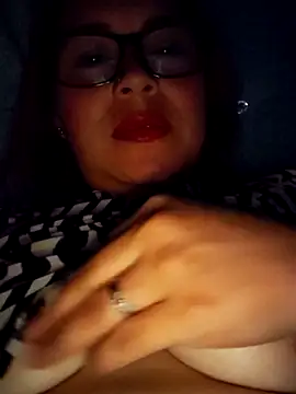 Snapshot of THALASSA_DIOSA chatting on 22, 4, 2026 THALASSA DIOSA online show from 22, 4, 2026