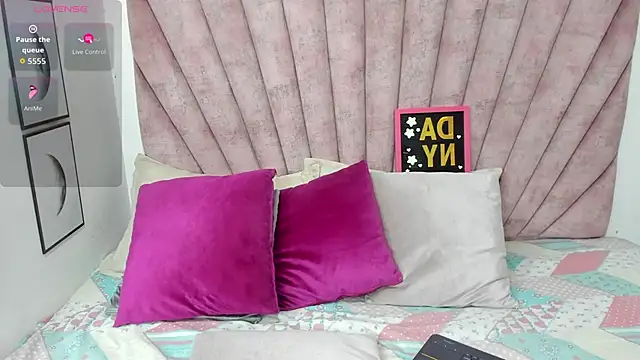 danibellucii  online show from 19, 2, 2026