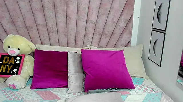 danibellucii  online show from 2, 3, 2026