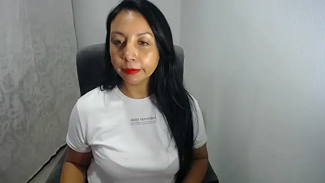 soyElena46 online show from 25, 4, 2026