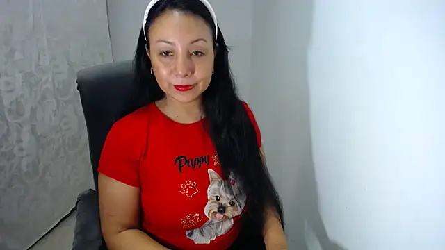 soyElena46 online show from 8, 6, 2026