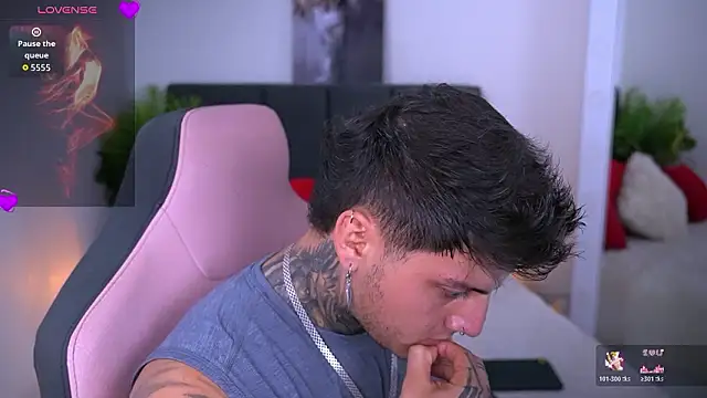 Snapshot of goldenatlasX chatting on 3, 3, 2026 goldenatlasX online show from 3, 3, 2026