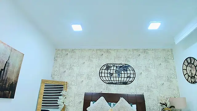 emily clarkk  online show from 6, 2, 2026