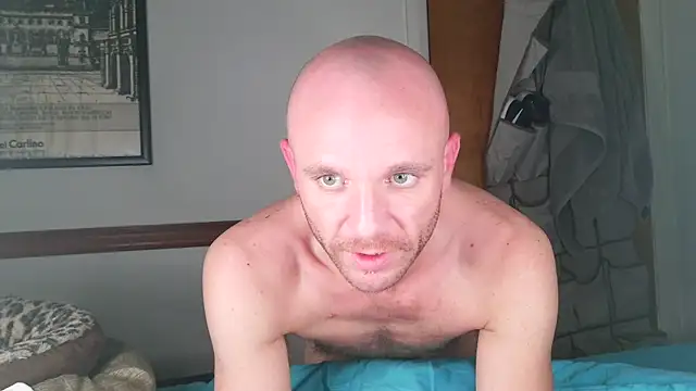 FrankieFuckMe online show from 21, 4, 2026