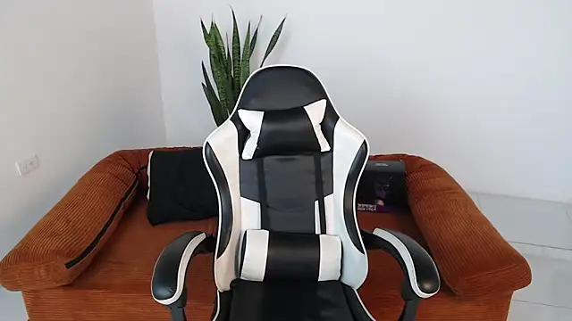 DarrenColleen online show from 23, 4, 2026