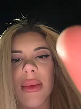 AlyssaFoxx  online show from 22, 4, 2026