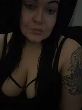 Miss CurvesXXX online show from 25, 2, 2026