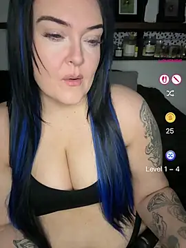 Miss CurvesXXX online show from 26, 4, 2026