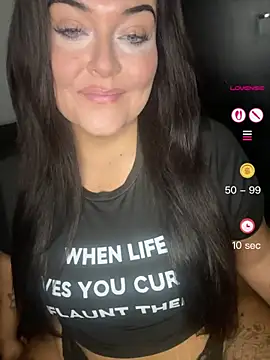 Miss CurvesXXX online show from 7, 6, 2026