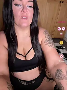 Miss CurvesXXX online show from 12, 6, 2026