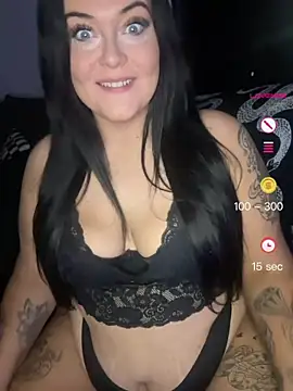Miss CurvesXXX online show from 22, 6, 2026