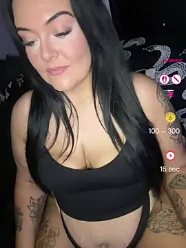 Miss CurvesXXX online show from 24, 6, 2026