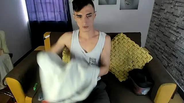 Snapshot of felipe_colinss chatting on 9, 6, 2026 felipe colinss online show from 9, 6, 2026