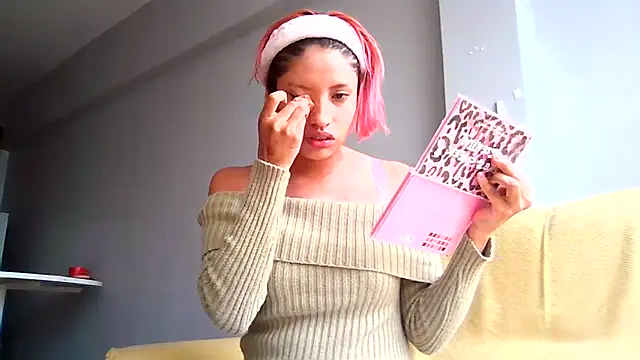 Snapshot of mindymiaw chatting on 11, 5, 2026 mindymiaw online show from 11, 5, 2026