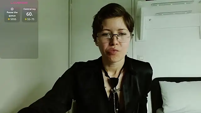 Alexxa XX online show from 6, 3, 2026