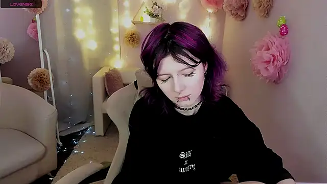 Ashley Veil online show from 25, 4, 2026