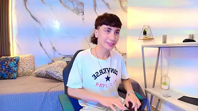 XanderGrey8 online show from 24, 2, 2026